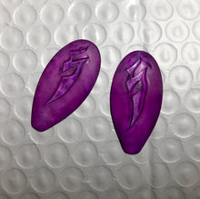 Load image into Gallery viewer, Voltron Inspired Blade of Marmora Dagger Prop for Cosplay - Resin Kit